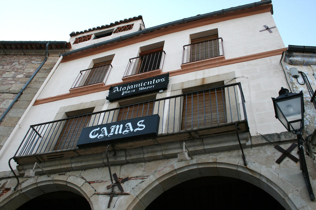 Alojamientos Plaza Mayor Trujillo Exterior photo